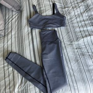EUC—Alo yoga micro houndstooth set